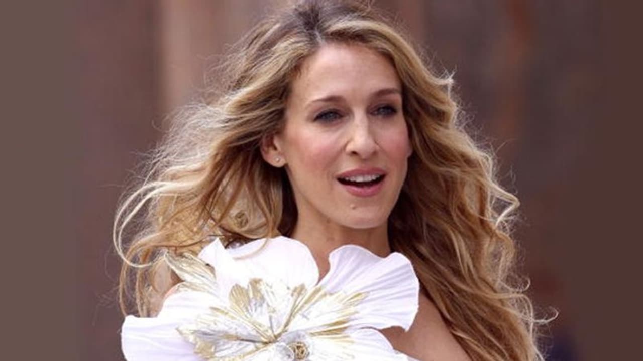 Sex and the City star Sarah Jessica Parker flaunts lehenga by Indian designers Falguni, Shane Peacock (Photos) Sex and the City star Sarah Jessica Parker flaunts lehenga by Indian designers Falguni, Shane Peacock (Photos)