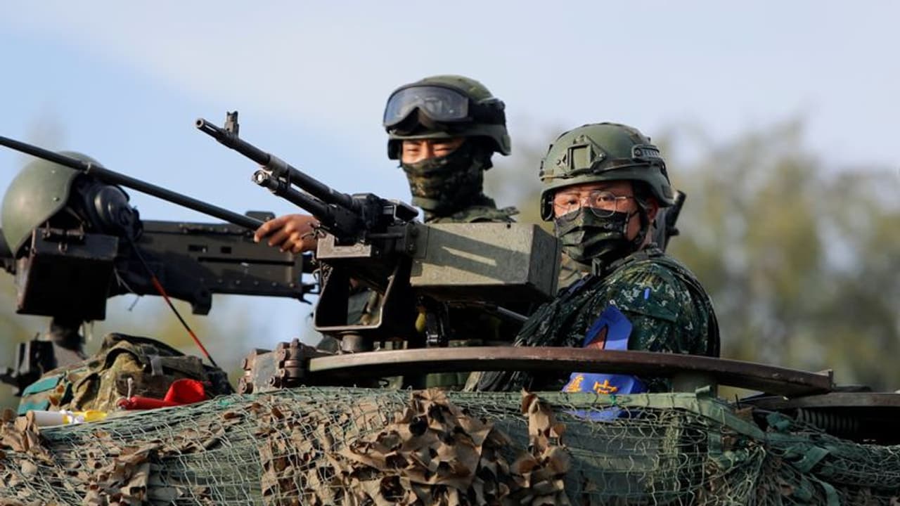 చైనాను నమ్మొద్దు.. అలీన విధానాన్ని వదిలేయాలి.. భారత యువత ఏం ఆలోచిస్తున్నదంటే..!