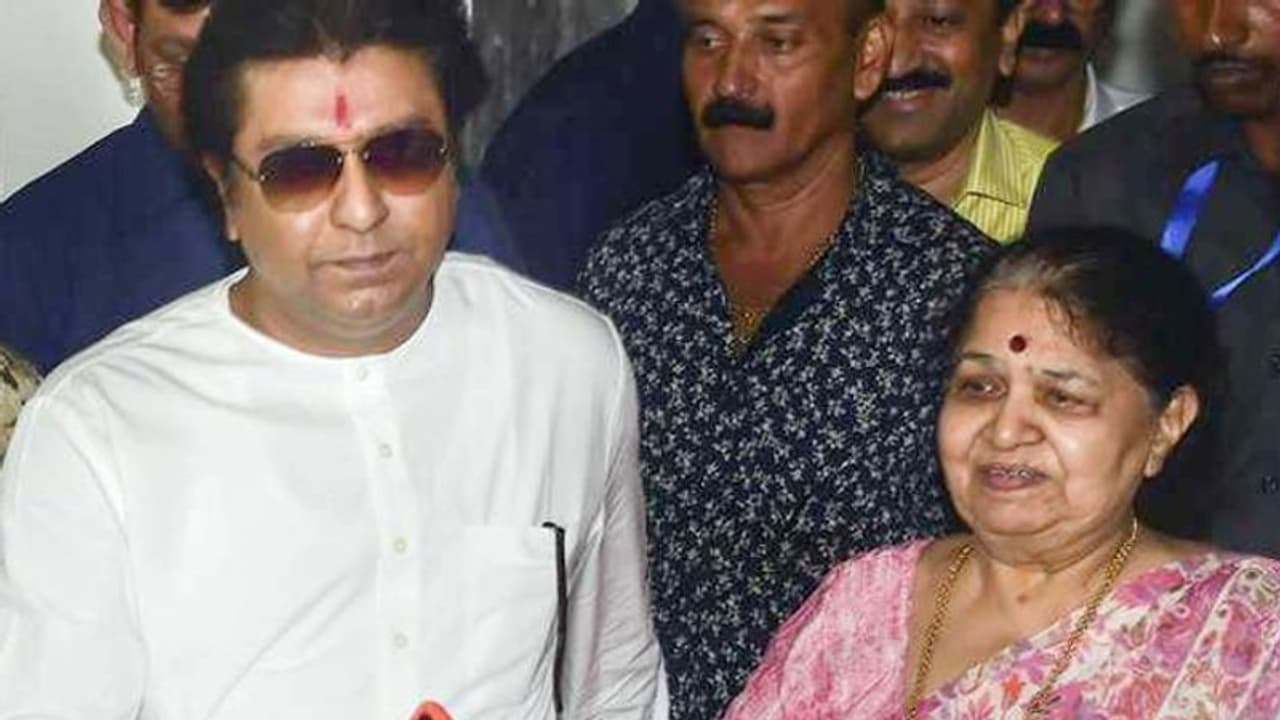 मनसे चीफ राज ठाकरे और उनकी मां कोरोना संक्रमित, वैक्सीन के लग चुके हैं दोनों डोज..लीलावती में एडमिट