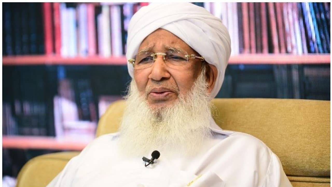 കാന്തപുരത്തിന്‍റെ നോളജ് സിറ്റിക്കായി തരം മാറ്റിയത് ഏക്കറു കണക്കിന് തോട്ടം; നിയമലംഘനം ഉദ്യോ​ഗസ്ഥ ഒത്താശയോടെ