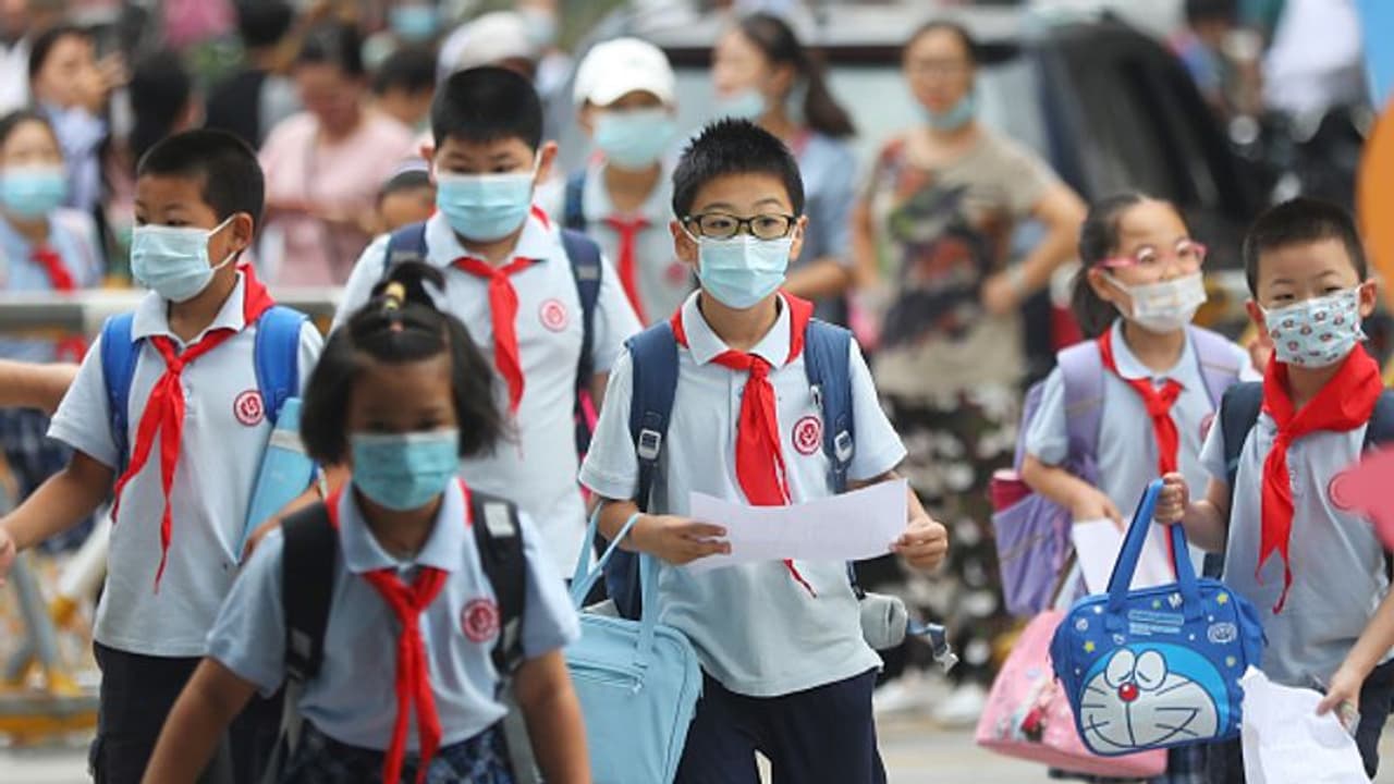 ఒక వైపు కోవిడ్.. మ‌రోవైపు వైర‌ల్ వ్యాధులు.. చైనాలో మూత‌ప‌డ్డ పాఠ‌శాల‌లు