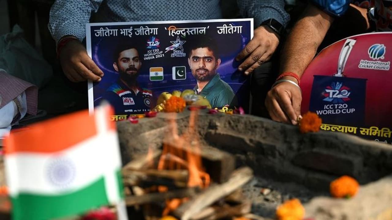 T 20 World Cup India Pak Match ভারতীয় হয়ে পাকিস্তানের জয়ে উচ্ছাস প্রকাশের শাস্তি হল জেল T 20 World Cup India Pak Match ভারতীয় হয়ে পাকিস্তানের জয়ে উচ্ছাস প্রকাশের শাস্তি হল জেল