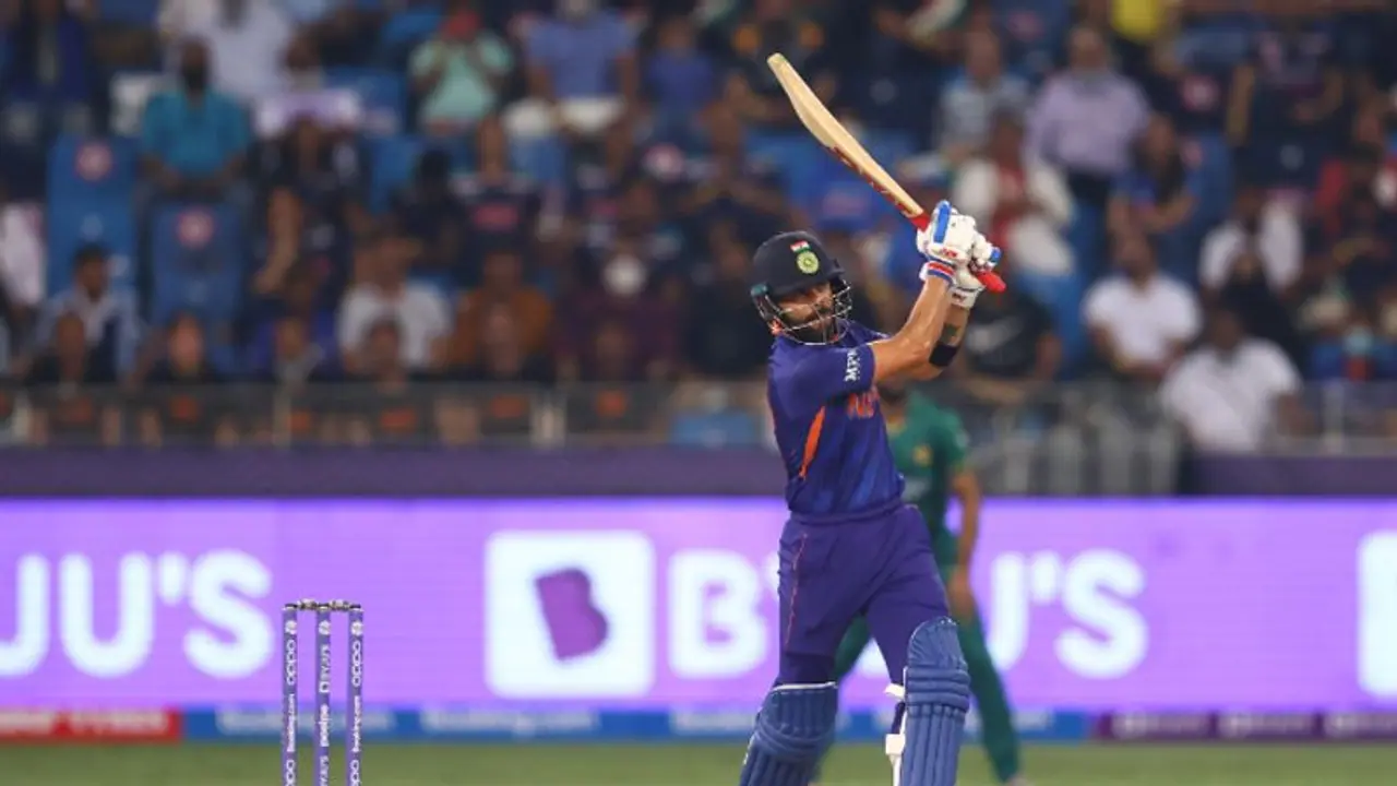 ടി20 ലോകകപ്പ്: പാകിസ്ഥാനോടേറ്റ തോല്‍വിക്കിടയിലും ഷഹീന്‍ അഫ്രീദിയെ പുകഴ്ത്തി വിരാട് കോലി