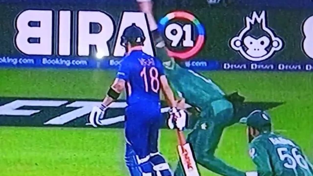T20 World Cup 2021, India vs Pakistan: Was KL Rahul dismissed off a no ball? Twitter reacts