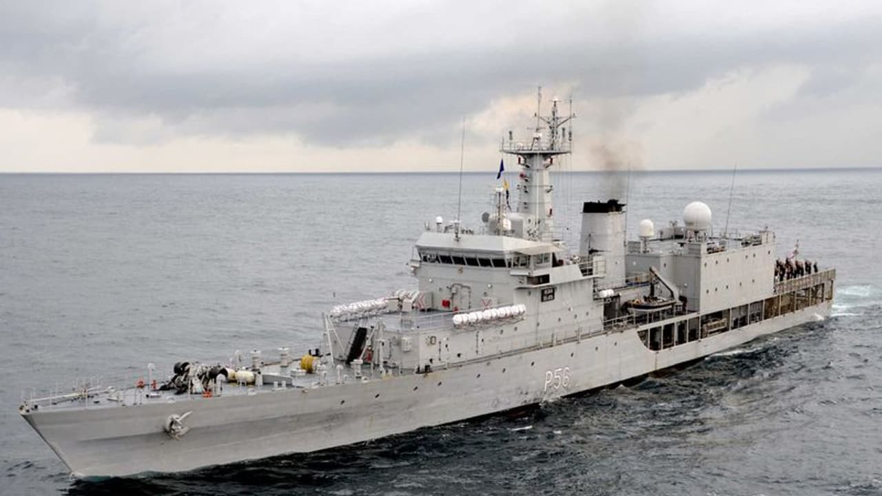 इंडियन नेवी का पहला प्रशिक्षण स्क्वैड्रन श्रीलंका रवाना, 4 दिनी ट्रेनिंग में सिखाई जाएंगी समुद्री बारीकियां इंडियन नेवी का पहला प्रशिक्षण स्क्वैड्रन श्रीलंका रवाना, 4 दिनी ट्रेनिंग में सिखाई जाएंगी समुद्री बारीकियां