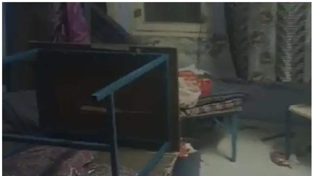 പാകിസ്ഥാനോട് ഇന്ത്യയുടെ തോല്വി: കശ്മീരി വിദ്യാര്ത്ഥികള് ആക്രമിക്കപ്പെട്ടതായി ആരോപണം പാകിസ്ഥാനോട് ഇന്ത്യയുടെ തോല്വി: കശ്മീരി വിദ്യാര്ത്ഥികള് ആക്രമിക്കപ്പെട്ടതായി ആരോപണം