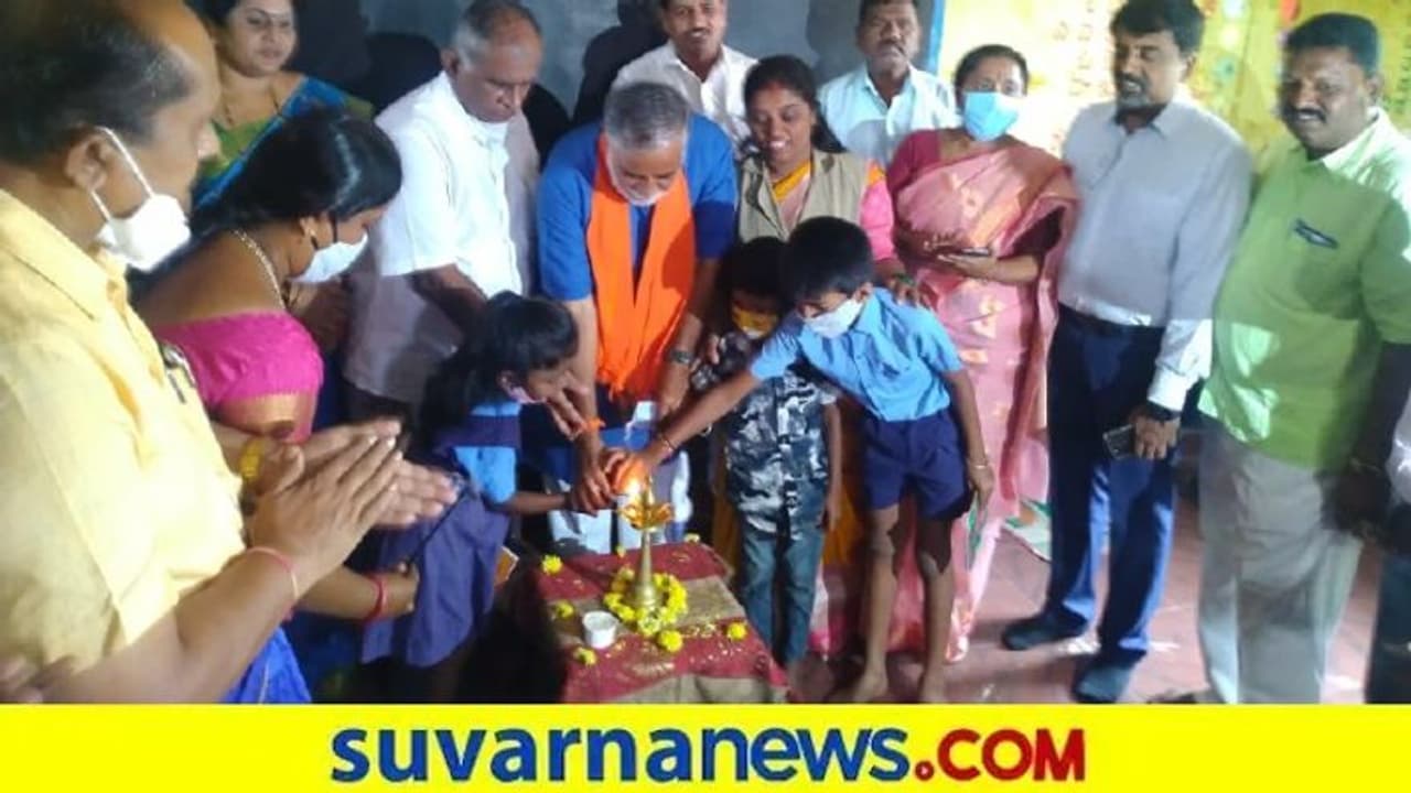 ತಡವಾಗಿದ್ದರೂ ಸಿಲಬಸ್ ಕಡಿತದ ಚಿಂತನೆ ಇಲ್ಲ : ಬಿ.ಸಿ ನಾಗೇಶ್ ತಡವಾಗಿದ್ದರೂ ಸಿಲಬಸ್ ಕಡಿತದ ಚಿಂತನೆ ಇಲ್ಲ : ಬಿ.ಸಿ ನಾಗೇಶ್