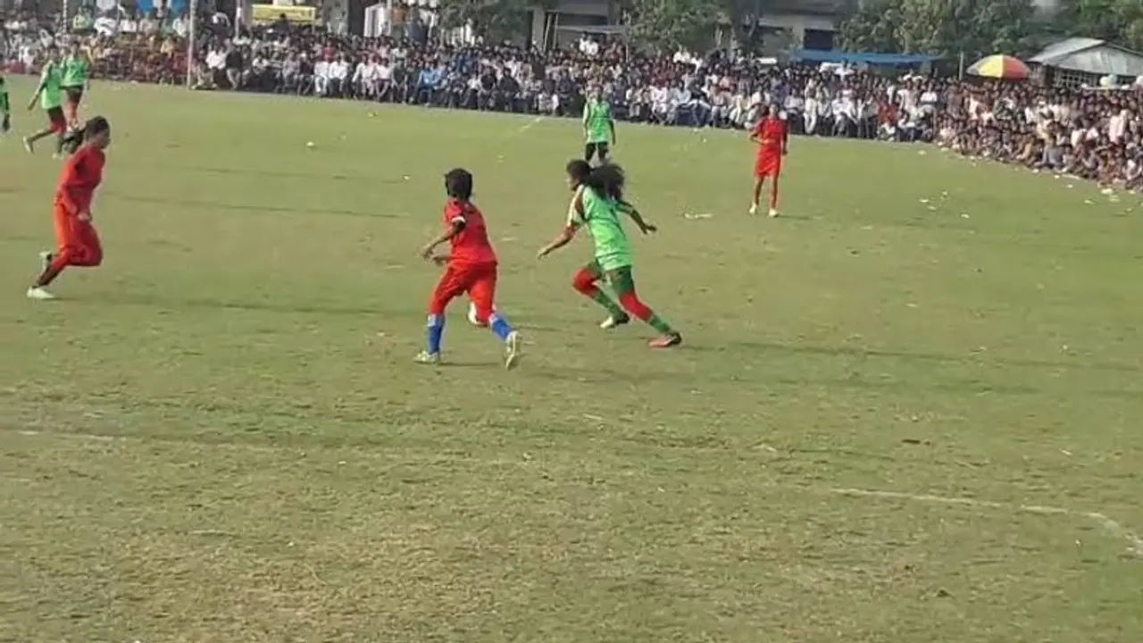 Football Club মোবাইল গেম ও মাদকের হাত থেকে বাঁচতে অভিনব উদ্যোগ,তৈরি ফুটবল ক্লাব Football Club মোবাইল গেম ও মাদকের হাত থেকে বাঁচতে অভিনব উদ্যোগ,তৈরি ফুটবল ক্লাব