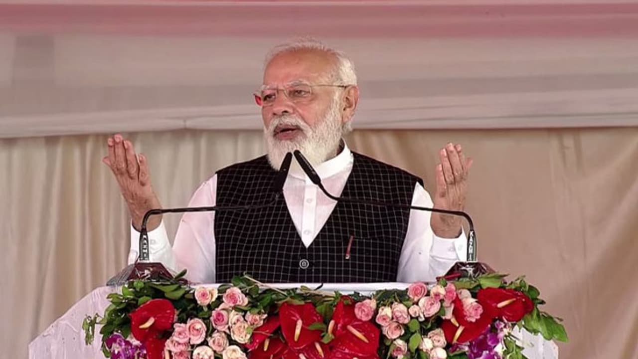 ಕಳೆದ 7 ವರ್ಷಗಳಲ್ಲಿ ದೇಶವು ಅನಗತ್ಯವಾದ ಕಾನೂನುಗಳನ್ನು ತೊಡೆದುಹಾಕಿದೆ : ಪ್ರಧಾನಿ ಮೋದಿ! ಕಳೆದ 7 ವರ್ಷಗಳಲ್ಲಿ ದೇಶವು ಅನಗತ್ಯವಾದ ಕಾನೂನುಗಳನ್ನು ತೊಡೆದುಹಾಕಿದೆ : ಪ್ರಧಾನಿ ಮೋದಿ!