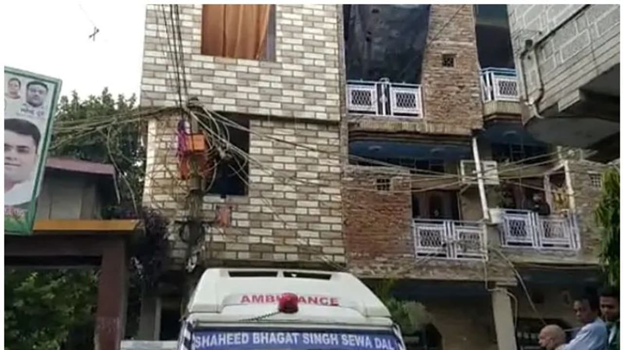 വീടിന് തീപിടിച്ച് കുടുംബത്തിലെ നാല് പേര്‍ മരിച്ചു