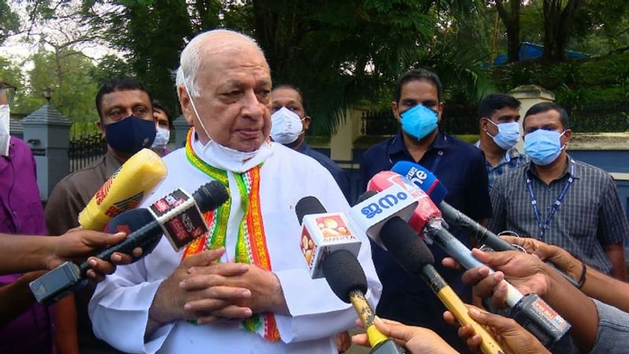 '22ന് പ്രതിഷ്ഠാ ചടങ്ങിലേക്ക് ക്ഷണമുണ്ട്, പോവുന്നില്ല, നാളെ അയോധ്യയിലേക്ക് പോകും'; ഗവർണർ ആരിഫ് മുഹമ്മദ് ഖാൻ