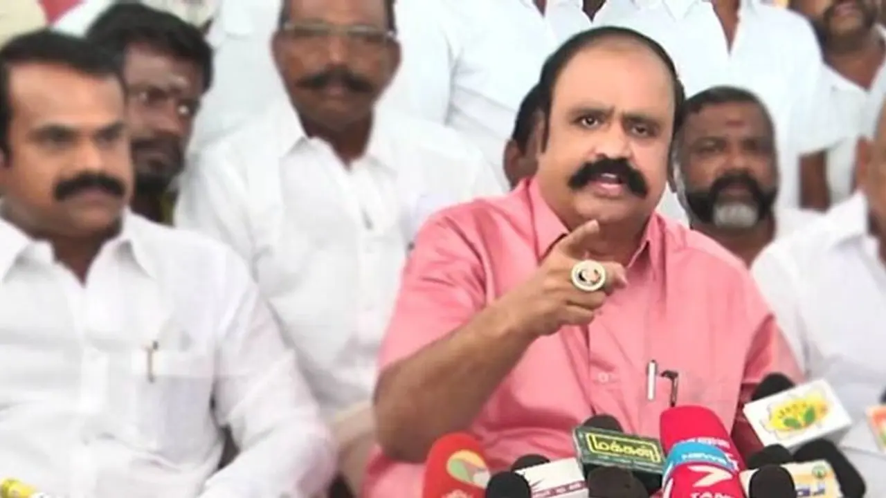 MK Stalin: முதல்வர் மு.க.ஸ்டாலின் சரித்திர சாதனை படைத்துள்ளார்.. புகழேந்தி புகழாரம்.. எதற்கு தெரியுமா? MK Stalin: முதல்வர் மு.க.ஸ்டாலின் சரித்திர சாதனை படைத்துள்ளார்.. புகழேந்தி புகழாரம்.. எதற்கு தெரியுமா?