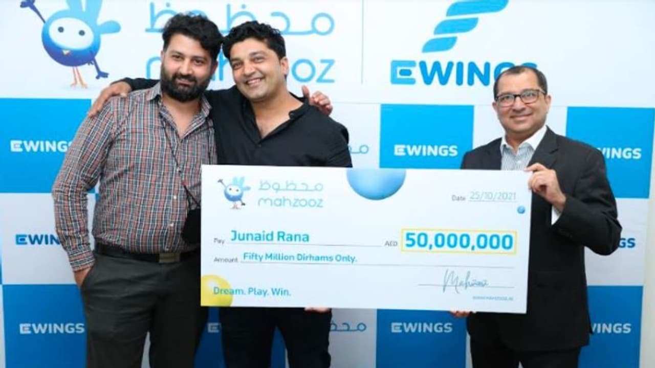 வரலாற்று சிறப்புமிக்க மஹசூஸ் வெற்றி: AED 50,000,000 என்ற மாபெரும் பரிசுத்தொகையை வென்ற பாகிஸ்தானியர் வரலாற்று சிறப்புமிக்க மஹசூஸ் வெற்றி: AED 50,000,000 என்ற மாபெரும் பரிசுத்தொகையை வென்ற பாகிஸ்தானியர்