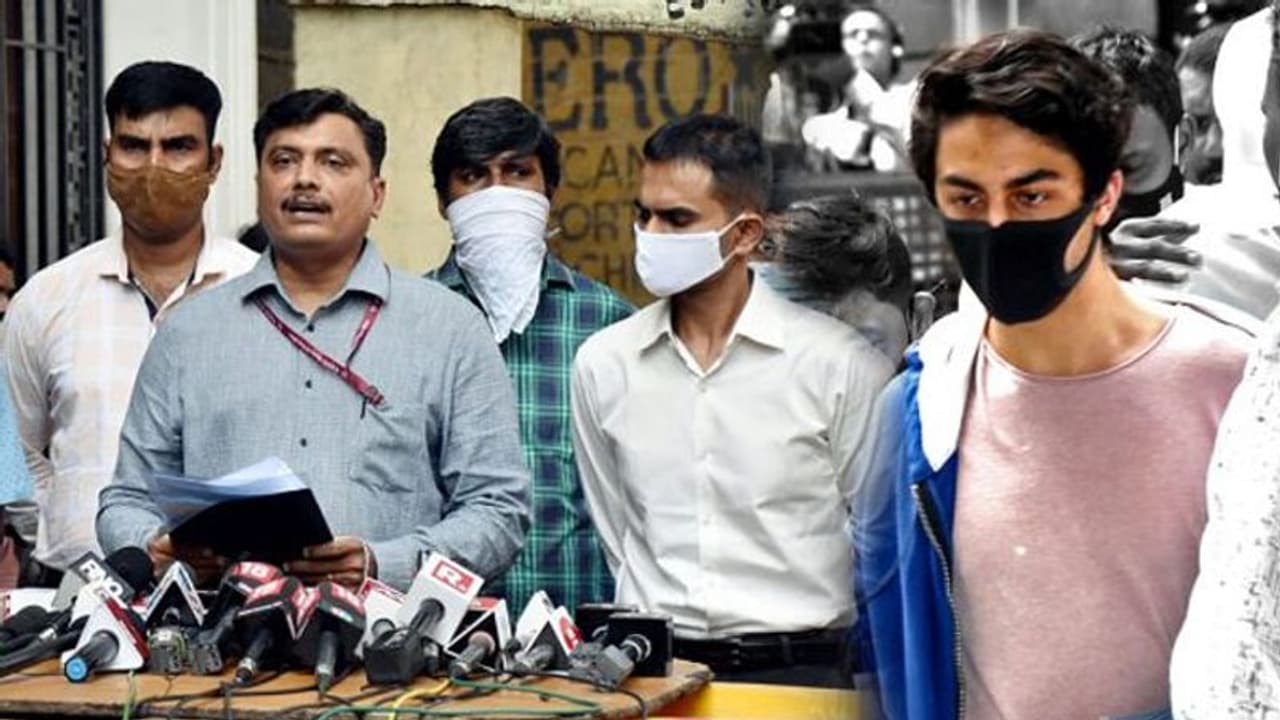 ஆர்யன் கான் மீதான வழக்கு பாஜகவின் சதி... ஜாமீன் கிடைத்ததும் பகீர் குற்றச்சாட்டு..! ஆர்யன் கான் மீதான வழக்கு பாஜகவின் சதி... ஜாமீன் கிடைத்ததும் பகீர் குற்றச்சாட்டு..!