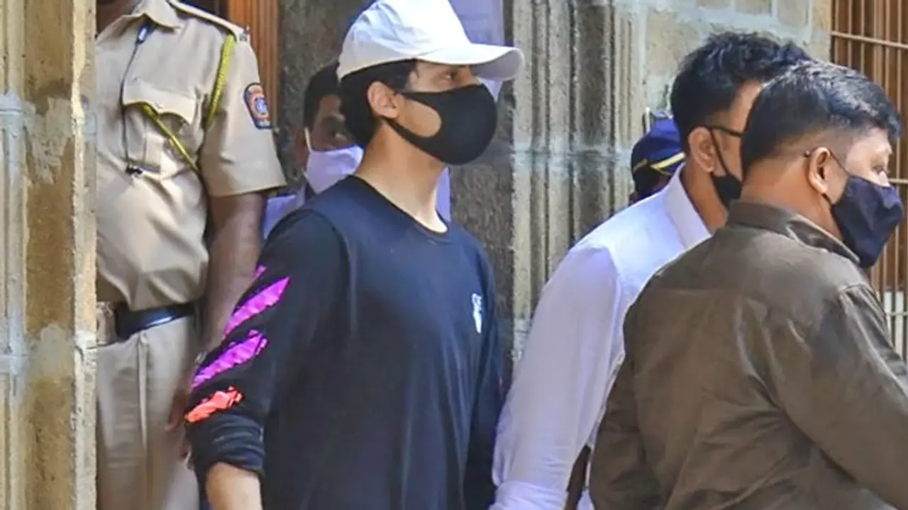 Aryan Khan Drug Case: आर्यन को आज भी नहीं मिल पाई जमानत, कल ढाई बजे से एक बार फिर होगी सुनवाई Aryan Khan Drug Case: आर्यन को आज भी नहीं मिल पाई जमानत, कल ढाई बजे से एक बार फिर होगी सुनवाई