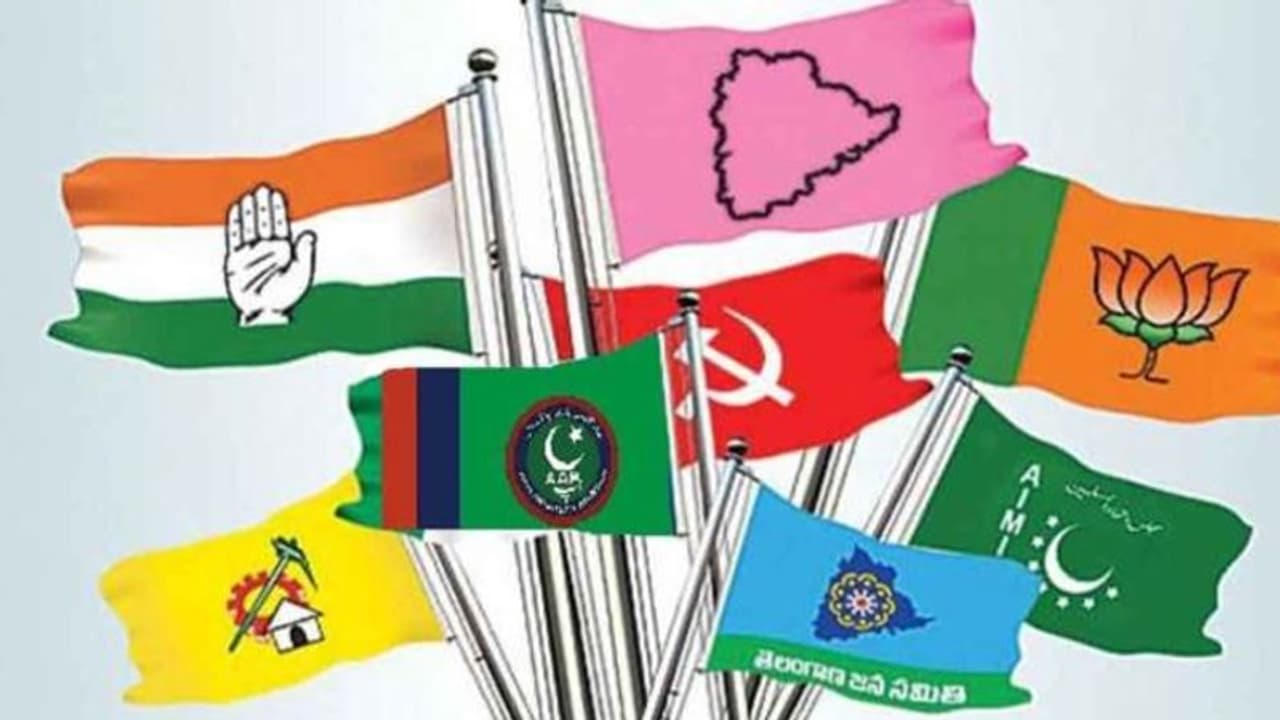 తెలంగాణ రాజకీయ రణరంగంలోకి మరో కొత్త పార్టీ .. కాంగ్రెస్ నేత అడుగులు