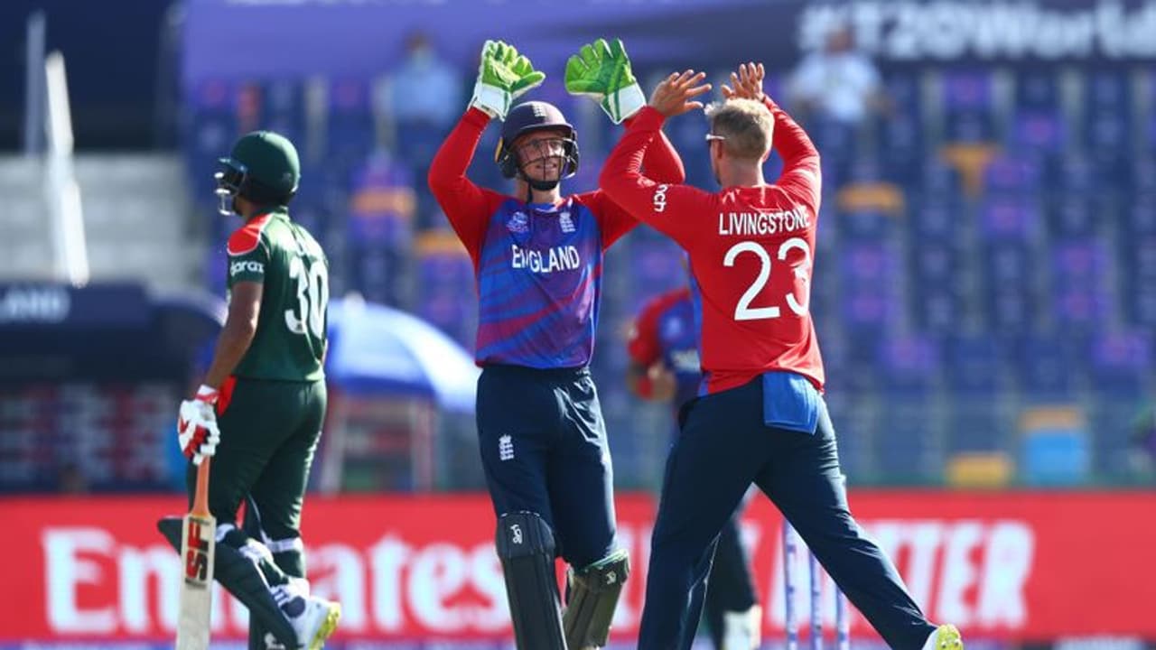 ടി20 ലോകകപ്പ്: ബംഗ്ലാദേശിനെ എറിഞ്ഞൊതുക്കി ഇംഗ്ലണ്ട്, 125 റണ്സ് വിജയലക്ഷ്യം ടി20 ലോകകപ്പ്: ബംഗ്ലാദേശിനെ എറിഞ്ഞൊതുക്കി ഇംഗ്ലണ്ട്, 125 റണ്സ് വിജയലക്ഷ്യം