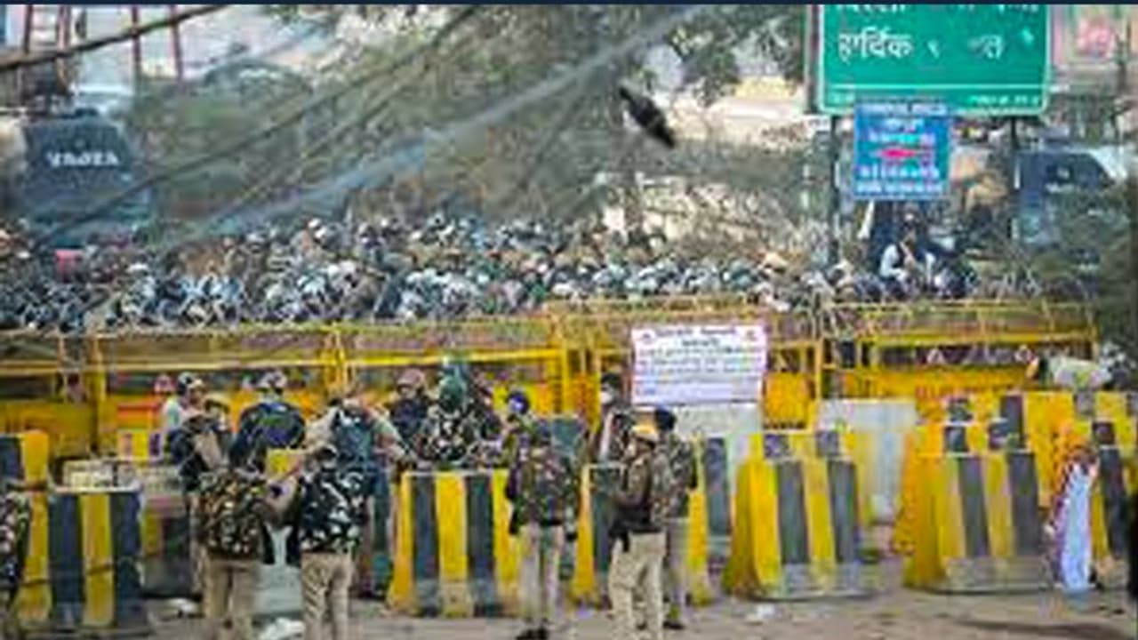 കർഷക സമരം തുടരുന്ന സിംഘുവിൽ സംഘർഷം; ബിജെപി അനൂകൂലികളാണ് പ്രശ്നമുണ്ടാക്കിയതെന്ന് കിസാൻ മോർച്ച