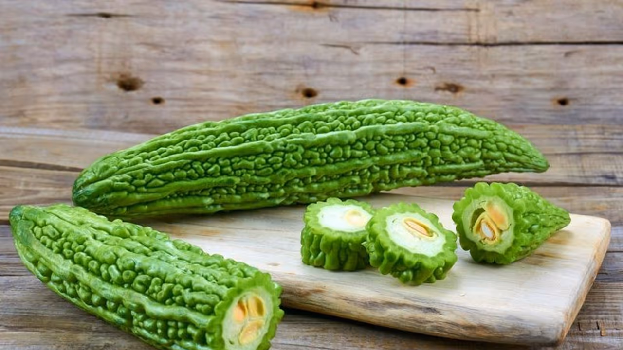 Kitchen Hacks : പാവയ്ക്കയുടെ കയ്പ് കുറയ്ക്കാം; പരീക്ഷിക്കാം ഈ 'ടെക്നിക്കുകള്' Kitchen Hacks : പാവയ്ക്കയുടെ കയ്പ് കുറയ്ക്കാം; പരീക്ഷിക്കാം ഈ 'ടെക്നിക്കുകള്'