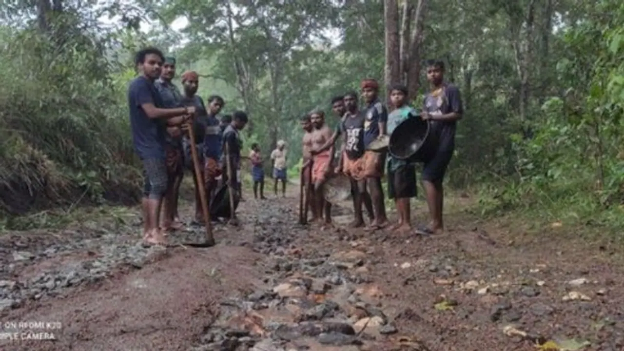 കനത്ത മഴ; കോട്ടൂർ ആദിവാസി മേഖലയിലേക്കുള്ള റോഡ് തകർന്നു, യാത്രാ ദുരിതം കനത്ത മഴ; കോട്ടൂർ ആദിവാസി മേഖലയിലേക്കുള്ള റോഡ് തകർന്നു, യാത്രാ ദുരിതം