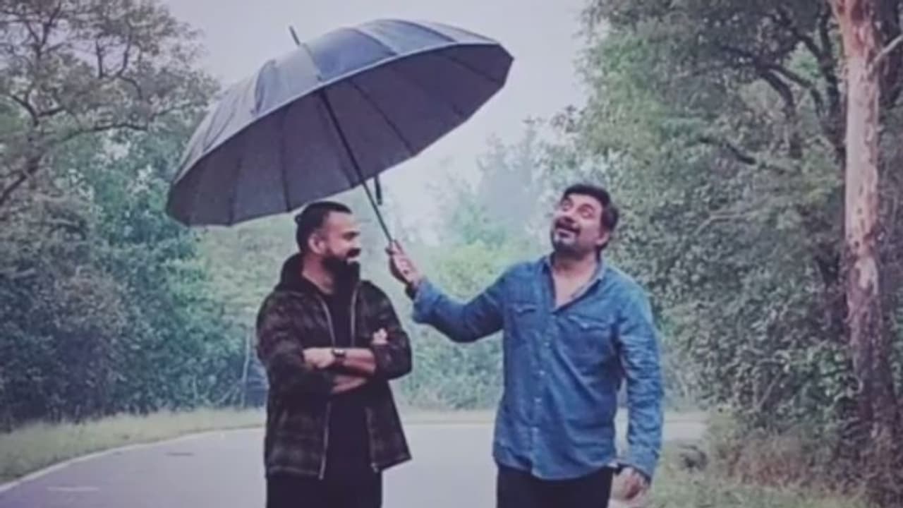 'റാഗിംഗ് ചെയ്യുന്ന സീനിയര്‍', അരവിന്ദ് സ്വാമിക്കൊപ്പമുള്ള വീഡിയോയുമായി കുഞ്ചാക്കോ ബോബൻ