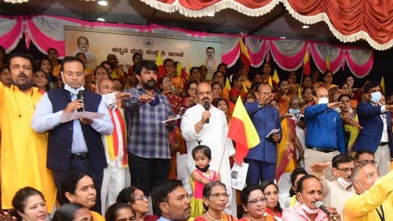 ಕನ್ನಡ ರಾಜ್ಯೋತ್ಸವ: 5 ಲಕ್ಷ ಕಂಠಗಳಲ್ಲಿ ಮೊಳಗಿತು ಕನ್ನಡ ಗೀತೆಗಳ ಗಾಯನ