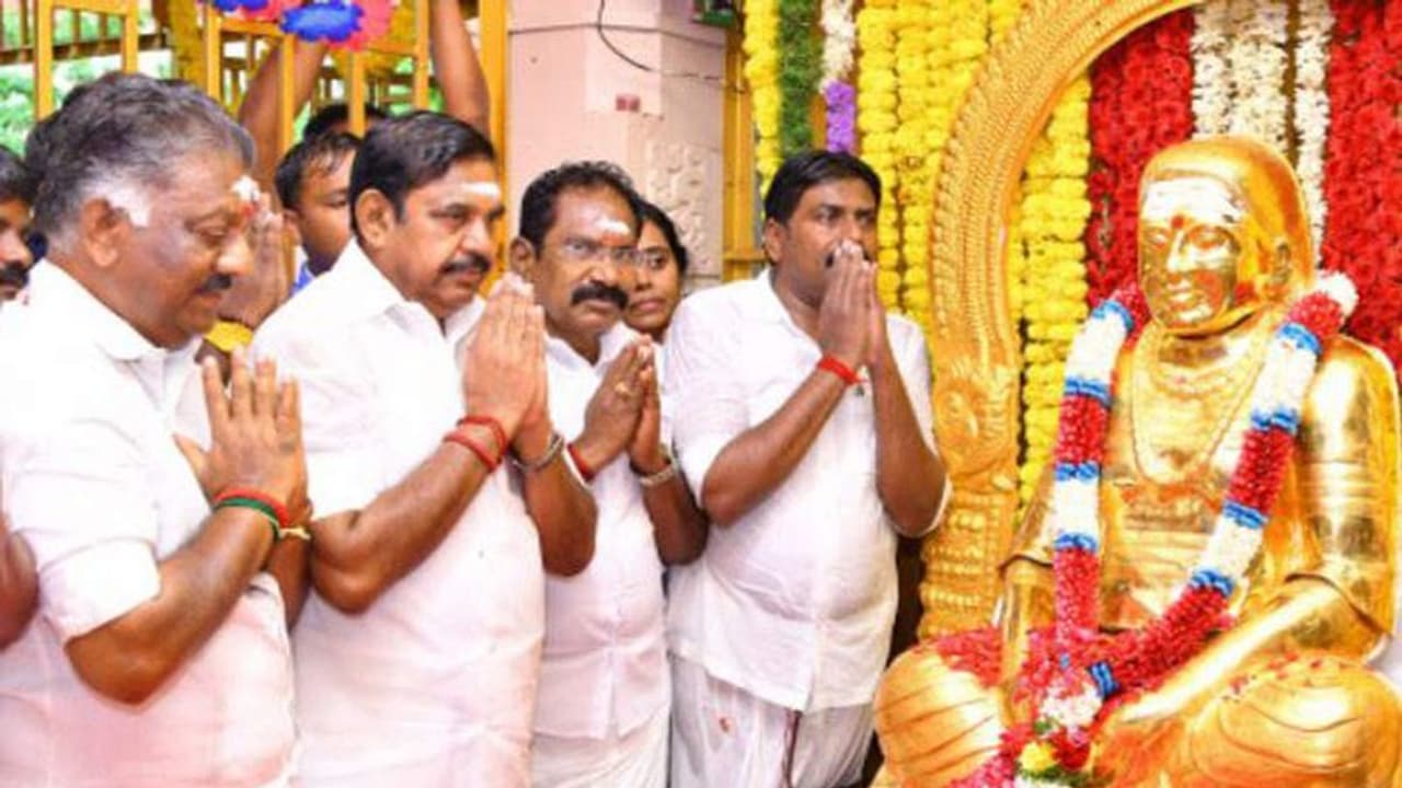 தேவர் சிலை தங்க கவசம் யாருக்கு..? ஓபிஎஸ்ம் இல்லை, இபிஎஸ்ம் இல்லை..! புதிய முடிவு எடுக்கும் வங்கி நிர்வாகம்