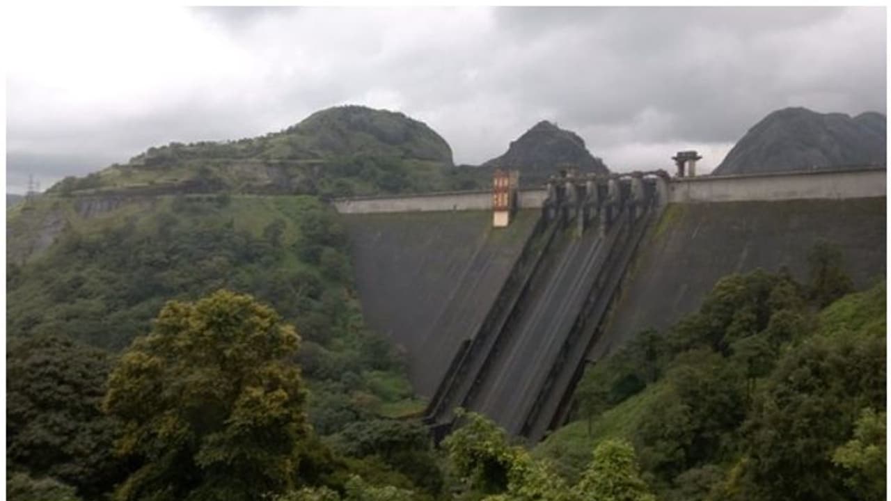 ഇടുക്കി ഡാം സുരക്ഷിതം; വിദേശത്തേക്ക് കടന്ന ഒറ്റപ്പാലം സ്വദേശിക്കായി ലുക്ക് ഔട്ട് നോട്ടീസ് 