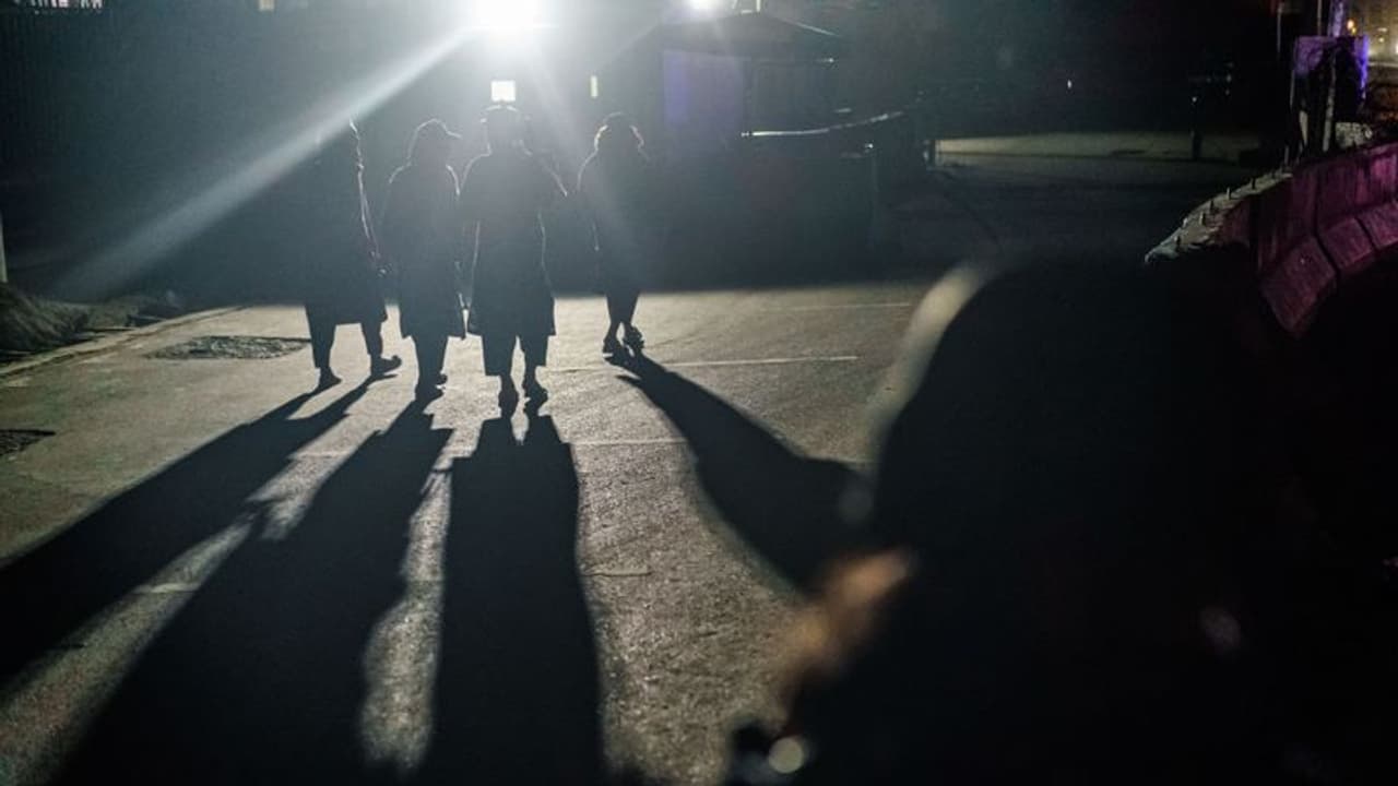 Afghanistan: తొమ్మిదేళ్ల కూతురిని అమ్మేసిన తండ్రి.. ‘బతకాలంటే తప్పట్లేదు’ Afghanistan: తొమ్మిదేళ్ల కూతురిని అమ్మేసిన తండ్రి.. ‘బతకాలంటే తప్పట్లేదు’