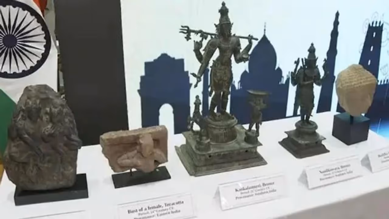 കള്ളന്മാർ അമേരിക്കയിലേക്ക് കടത്തിയ 112 കോടി രൂപ വിലമതിക്കുന്ന പുരാവസ്തുക്കൾ ഇന്ത്യക്ക് തിരിച്ചുകിട്ടി കള്ളന്മാർ അമേരിക്കയിലേക്ക് കടത്തിയ 112 കോടി രൂപ വിലമതിക്കുന്ന പുരാവസ്തുക്കൾ ഇന്ത്യക്ക് തിരിച്ചുകിട്ടി