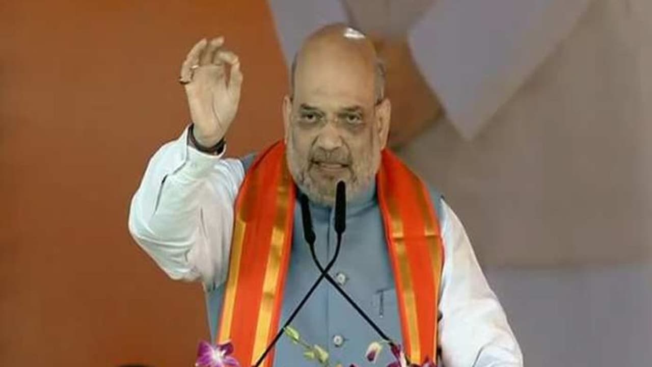 योगी की तारीफ, विपक्ष पर हमले..यूपी दौरे के पहले दिन विकास का विजन दे गए अमित शाह..जानिए उनकी खास बातें...