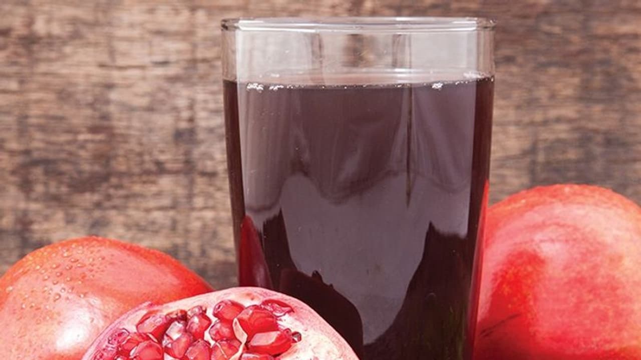 ഡയറ്റിലുള്പ്പെടുത്താം 'സ്പെഷ്യല്' ജ്യൂസ്; മറികടക്കാം ഈ ആരോഗ്യപ്രശ്നം ഡയറ്റിലുള്പ്പെടുത്താം 'സ്പെഷ്യല്' ജ്യൂസ്; മറികടക്കാം ഈ ആരോഗ്യപ്രശ്നം