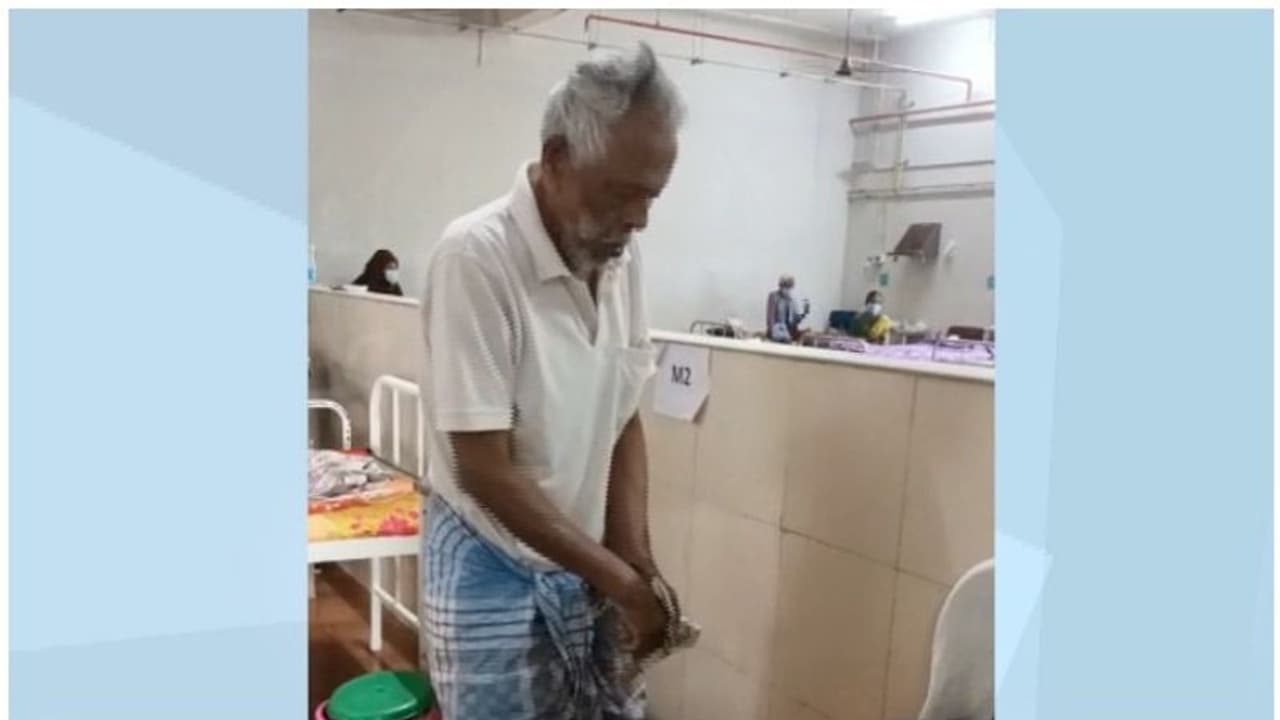 കൊവിഡ് ബാധിതനായ വയോധികനോട് ക്രൂരത; അച്ഛനെ ആശുപത്രിയില് ഉപേക്ഷിച്ച് മക്കള് കൊവിഡ് ബാധിതനായ വയോധികനോട് ക്രൂരത; അച്ഛനെ ആശുപത്രിയില് ഉപേക്ഷിച്ച് മക്കള്