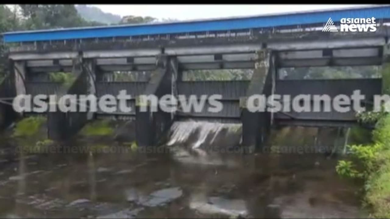കക്കി ആനത്തോട് അണക്കെട്ടിന്‍റെ ഷട്ടർ ഉയർത്തി; ആശങ്കപ്പെടേണ്ടെ സാഹചര്യമില്ലെന്ന് അധികൃതർ
