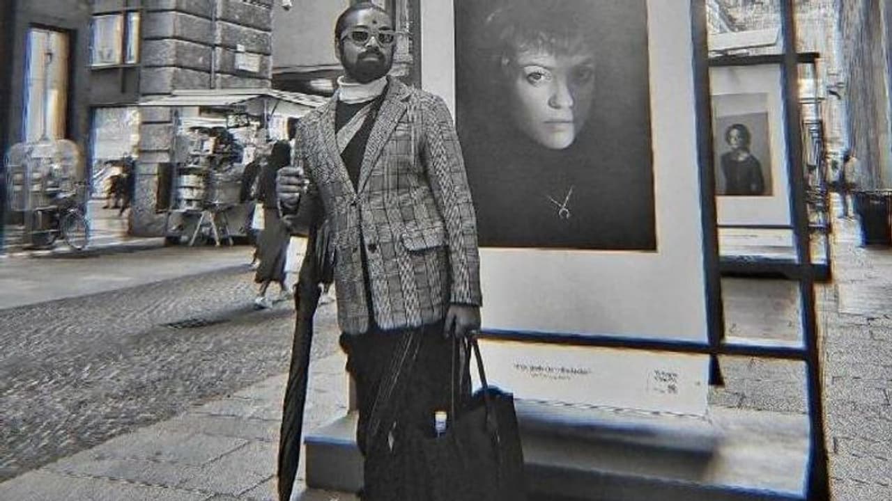 സാരിചുറ്റി വട്ടപ്പൊട്ടുമായി ഇറ്റലിയിലെ തെരുവോരങ്ങളിലൂടെ സെൻ, വൈറലായി ചിത്രങ്ങൾ സാരിചുറ്റി വട്ടപ്പൊട്ടുമായി ഇറ്റലിയിലെ തെരുവോരങ്ങളിലൂടെ സെൻ, വൈറലായി ചിത്രങ്ങൾ