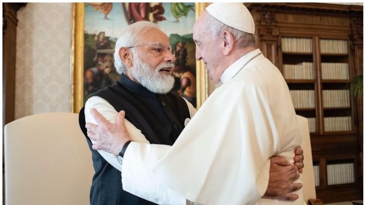 ಪೋಪ್‌ ಜೊತೆ ಪ್ರಧಾನಿ ಮೋದಿ ಮೊದಲ ಭೇಟಿ: 20 ನಿಮಿಷದ ಮಾತುಕತೆ 1 ತಾಸಿಗೆ ವಿಸ್ತರಣೆ!