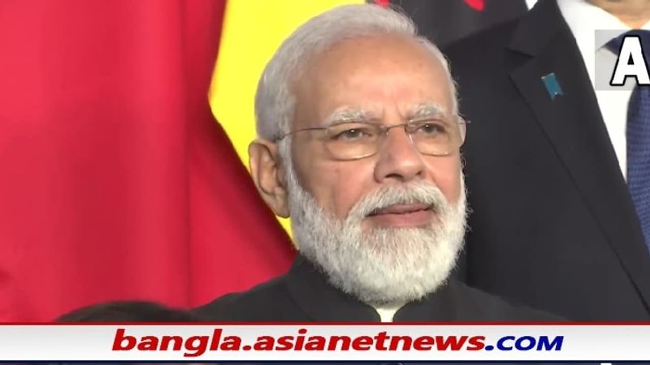 PM in Glasgow: নরেন্দ্র মোদীর সঙ্গে দেখা করে অভিভূত, কী বললেন প্রবাসী স্কটরা জেনে নিন PM in Glasgow: নরেন্দ্র মোদীর সঙ্গে দেখা করে অভিভূত, কী বললেন প্রবাসী স্কটরা জেনে নিন