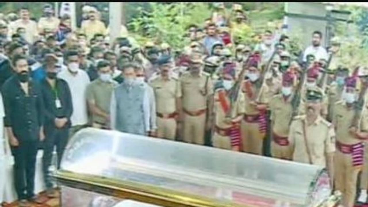 'ಪುನೀತ್ರನ್ನ ಶವವಾಗಿ ನೋಡುವುದಕ್ಕೆ ಮನಸ್ಸಾಗಿಲ್ಲ, ಹಾಗಾಗಿ ಬಂದಿರಲಿಲ್ಲ' 'ಪುನೀತ್ರನ್ನ ಶವವಾಗಿ ನೋಡುವುದಕ್ಕೆ ಮನಸ್ಸಾಗಿಲ್ಲ, ಹಾಗಾಗಿ ಬಂದಿರಲಿಲ್ಲ'