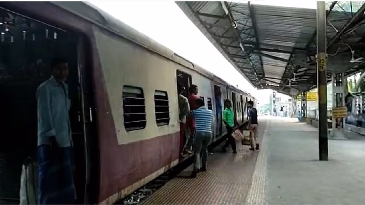 Mumbai train services to be hit as 27 hour mega block begins today; Know affected routes & other details