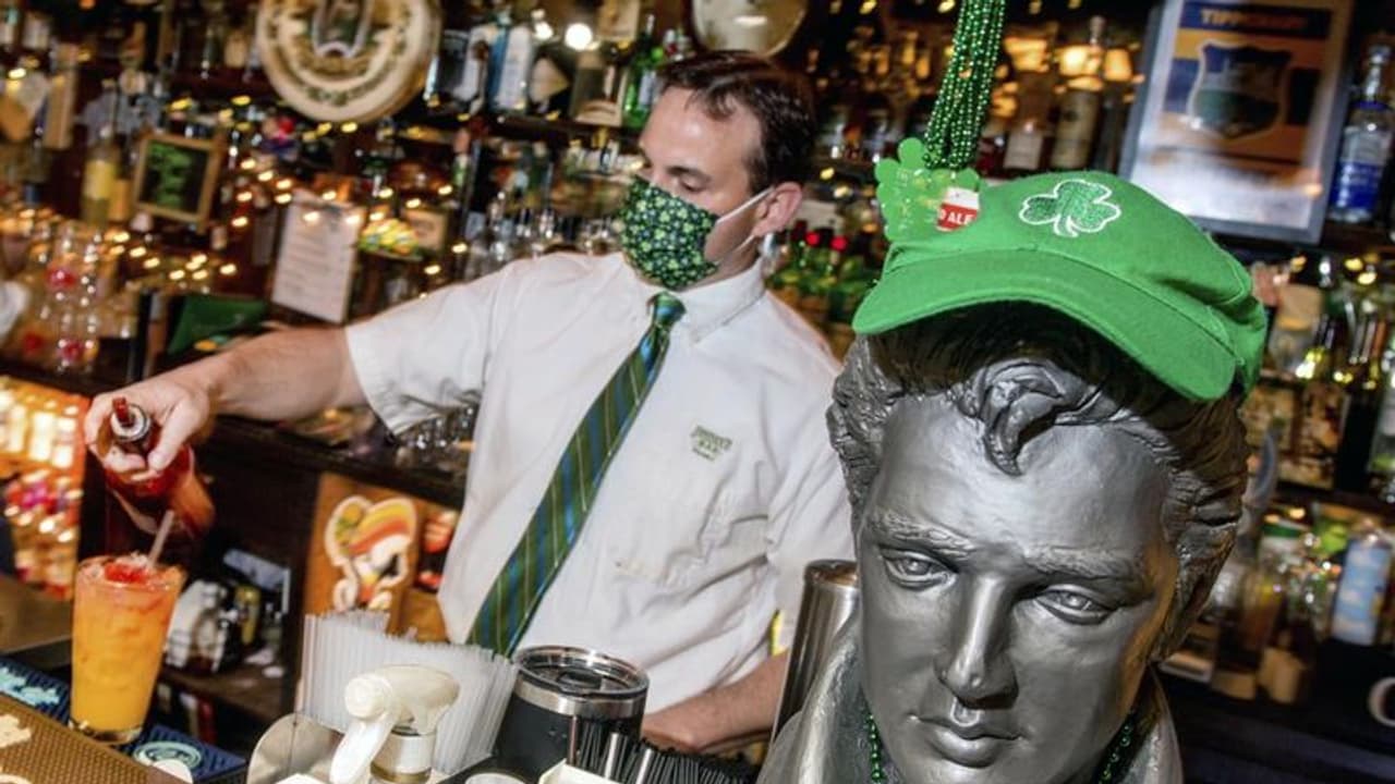 പ്രിയപ്പെട്ട കള്ളാ ആ പ്രതിമ തിരിച്ചു തരൂ എന്ന് എഫ് ബി പോസ്റ്റ്, മൂന്നാം നാള് തിരിച്ചെത്തി! പ്രിയപ്പെട്ട കള്ളാ ആ പ്രതിമ തിരിച്ചു തരൂ എന്ന് എഫ് ബി പോസ്റ്റ്, മൂന്നാം നാള് തിരിച്ചെത്തി!