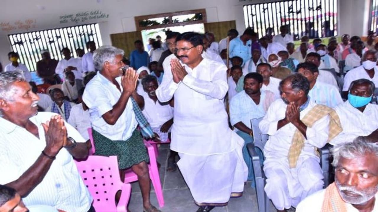 25వేల మంది అన్నదాతలతో భారీ ఆత్మీయ సమ్మేళనం: మంత్రి నిరంజన్ రెడ్డి ప్రకటన (వీడియో)