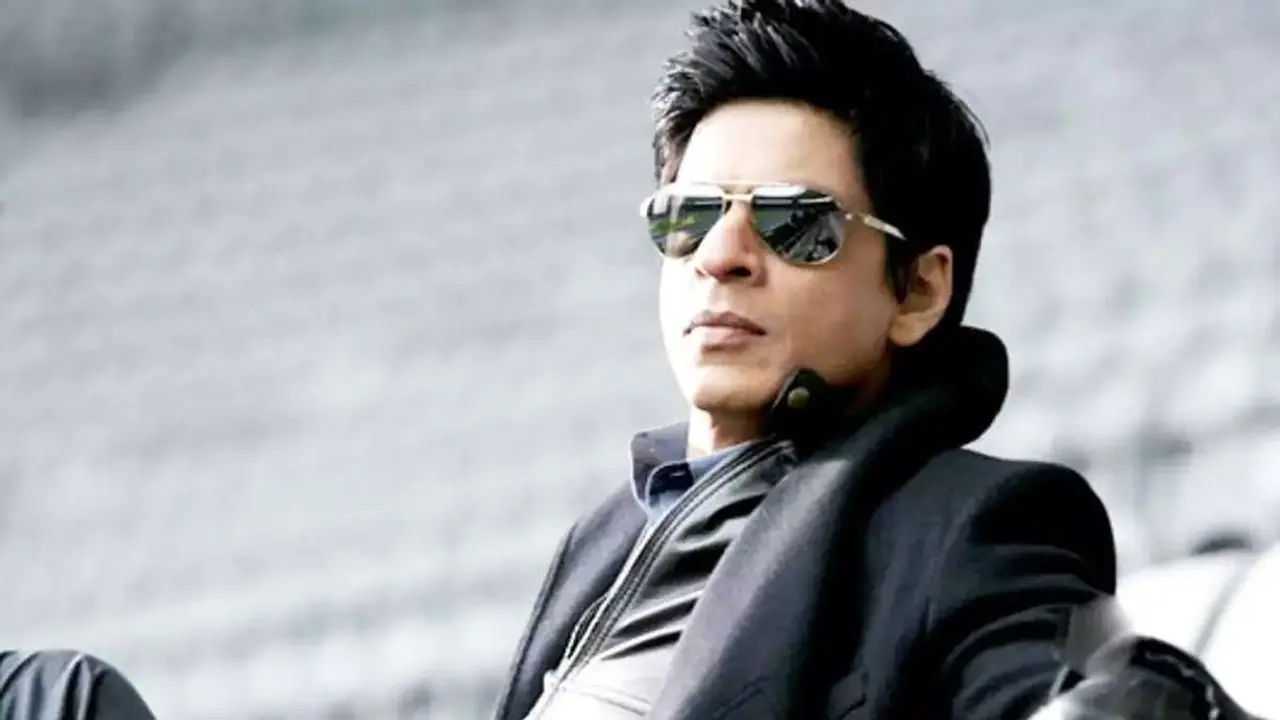 Shah rukh Khan Throwback কলকাতা স্টেশনে ট্রেনের অপেক্ষায় শাহরুখ, ভাইরাল ছবিতে কী আদেও শাহরুখ Shah rukh Khan Throwback কলকাতা স্টেশনে ট্রেনের অপেক্ষায় শাহরুখ, ভাইরাল ছবিতে কী আদেও শাহরুখ