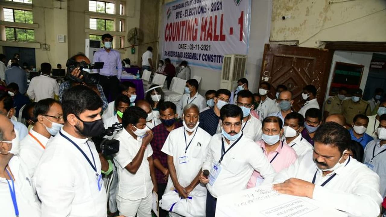 Huzurabad bypoll: తొలుత హుజూరాబాద్, చివర కమలాపూర్లో ఓట్ల లెక్కింపు Huzurabad bypoll: తొలుత హుజూరాబాద్, చివర కమలాపూర్లో ఓట్ల లెక్కింపు