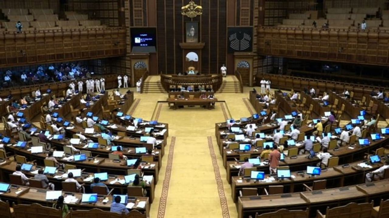 VidyaKiranam|ഡിജിറ്റൽ ഉപകരണങ്ങൾ വിദ്യാർഥികൾക്കെല്ലാം ഉറപ്പാക്കുമെന്ന് മുഖ്യമന്ത്രി; വിദ്യാകിരണം ഉടൻ