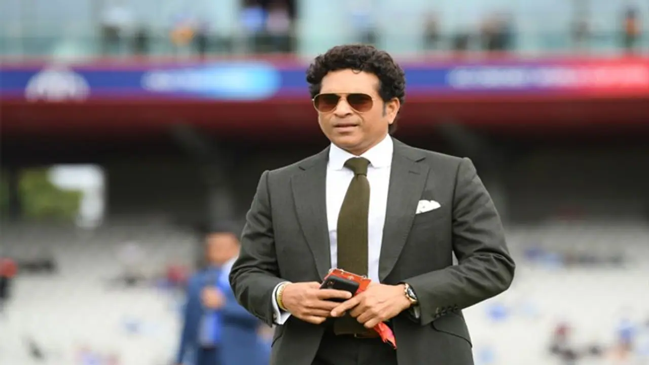 ബാറ്റുകളെങ്കിലും തന്ന് സഹായിക്കൂ! വിന്ഡീസ് ക്രിക്കറ്റിനെ രക്ഷിക്കാന് സച്ചിനോട് അഭ്യര്ത്ഥിച്ച് മുന് താരം ബാറ്റുകളെങ്കിലും തന്ന് സഹായിക്കൂ! വിന്ഡീസ് ക്രിക്കറ്റിനെ രക്ഷിക്കാന് സച്ചിനോട് അഭ്യര്ത്ഥിച്ച് മുന് താരം