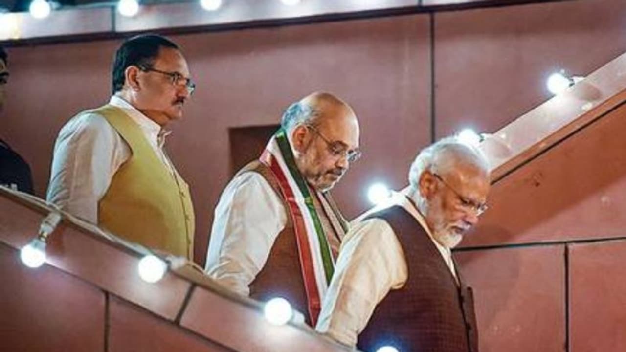 ഉപതെരഞ്ഞെടുപ്പിലെ തിരിച്ചടി പരിശോധിക്കാൻ ബിജെപി: കോൺഗ്രസിന് ജീവശ്വാസമായി തെരഞ്ഞെടുപ്പ് ഫലം ഉപതെരഞ്ഞെടുപ്പിലെ തിരിച്ചടി പരിശോധിക്കാൻ ബിജെപി: കോൺഗ്രസിന് ജീവശ്വാസമായി തെരഞ്ഞെടുപ്പ് ഫലം