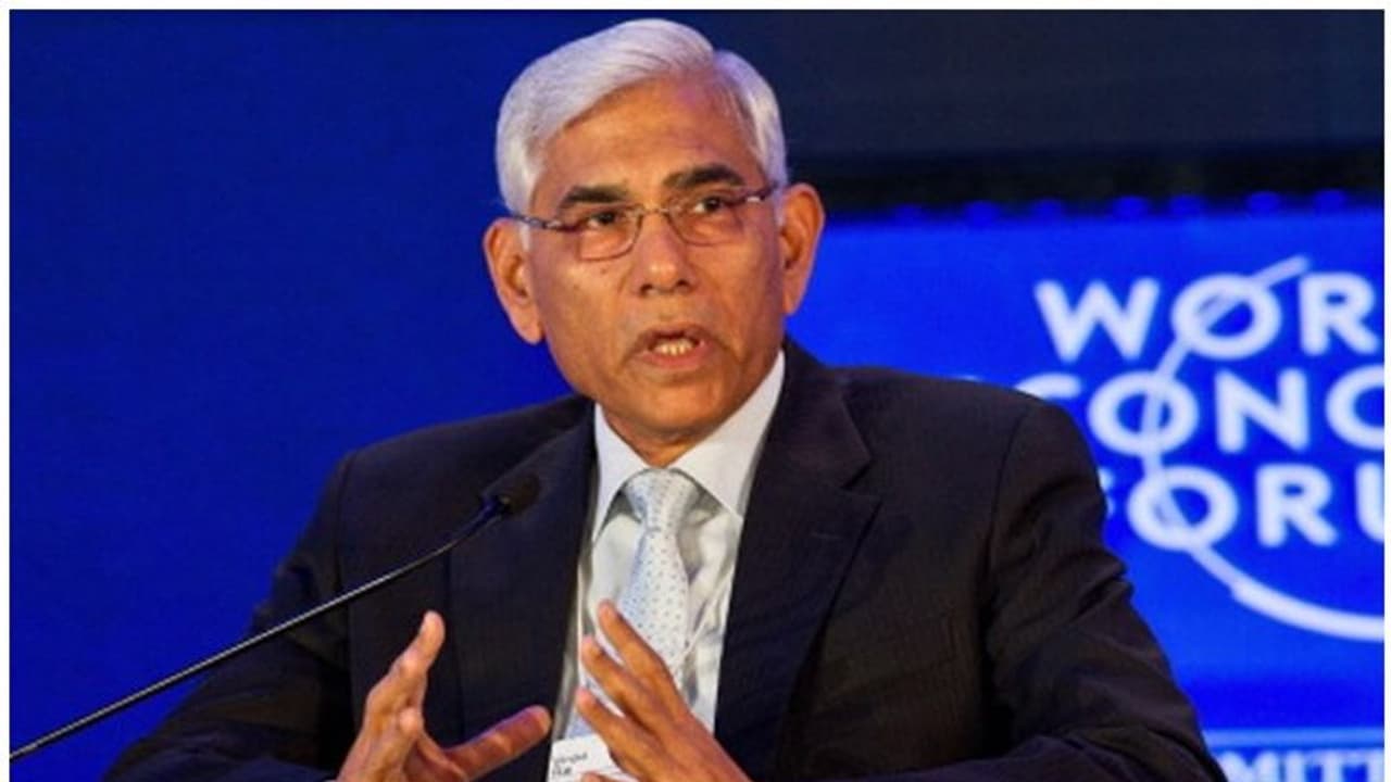 2G spectrum case| 2 ജി സ്പെക്ട്രം അഴിമതി: മുൻ സിഎജി വിനോദ് റായിക്കെതിരെ ഡിഎംകെയും കോടതിയിലേക്ക് 2G spectrum case| 2 ജി സ്പെക്ട്രം അഴിമതി: മുൻ സിഎജി വിനോദ് റായിക്കെതിരെ ഡിഎംകെയും കോടതിയിലേക്ക്