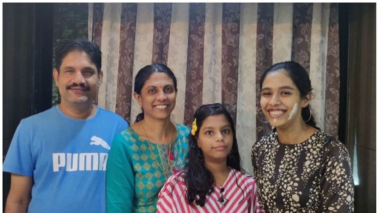 NEET Exam Topper| ഇഷ്ടം ബയോളജി, ഓങ്കോളജിസ്റ്റാകണം; നീറ്റ് ഒന്നാം റാങ്ക് ജന്മദിന സമ്മാനമെന്ന് കാർത്തിക