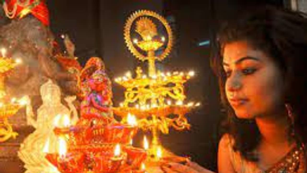 ಈ ರೀತಿಯ ಅಂಗಸೌಷ್ಠವದ ಹುಡುಗಿ ಪತಿಯ ಪಾಲಿಗೆ ಅದೃಷ್ಟ ದೇವತೆಯಾಗುತ್ತಾಳೆ!