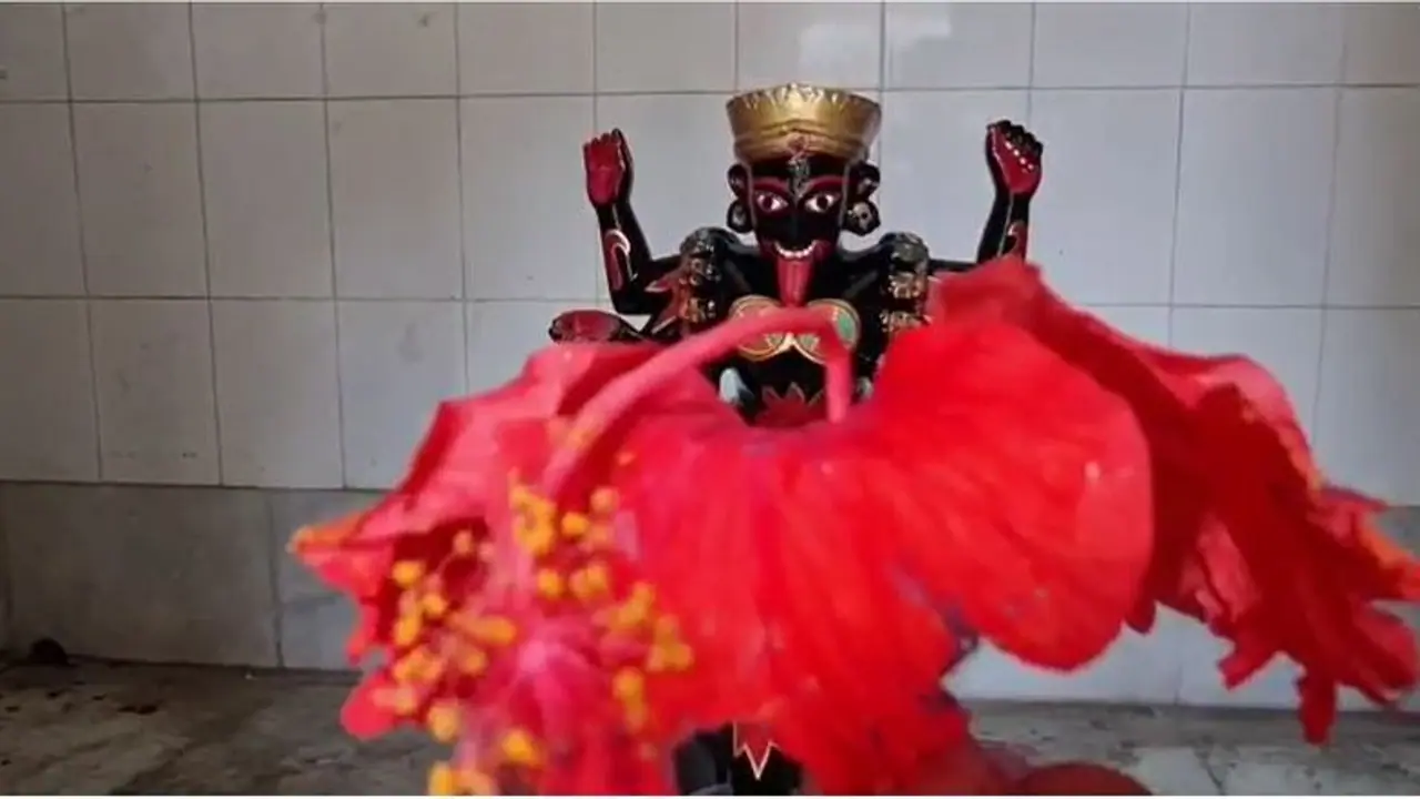 লক্ষ্মীদেবীর এই যন্ত্রটি খুবই অলৌকিক, দীপাবলিতে এভাবে পুজো করলে পকেট ভরতে শুরু করবে লক্ষ্মীদেবীর এই যন্ত্রটি খুবই অলৌকিক, দীপাবলিতে এভাবে পুজো করলে পকেট ভরতে শুরু করবে